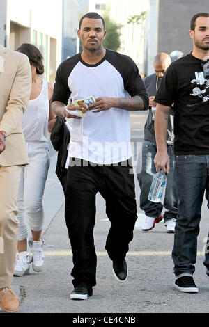 Game aka Jayceon Terrell Taylor Rapper filming an advertisement in Beverly Hills for Italian car company Fiat Los Angeles, California - 14.01.11 Stock Photo