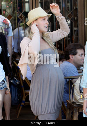 A pregnant Ali Larter leaves Little Next Door cafe Los Angeles, California - 13.08.10 Stock Photo