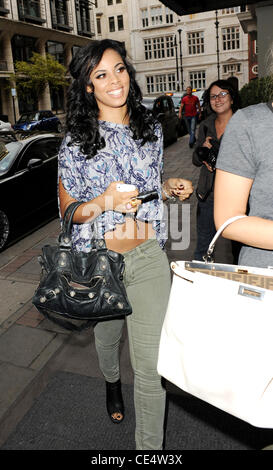 Rochelle Wiseman from The Saturdays is seen arriving  at the Mayfair Hotel. London, England - 19.08.10 Stock Photo