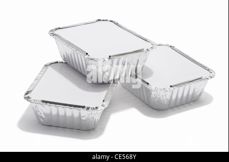 ALUMINIUM FOIL TAKEAWAY FOOD CONTAINERS Stock Photo - Alamy