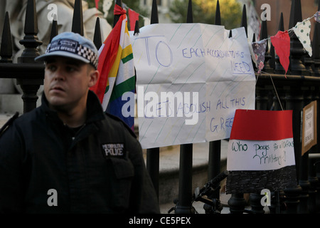 Occupy protesters gather outside Saint Paul's Cathedral, London near the London Stock Exchange on October 15, 2011 Stock Photo