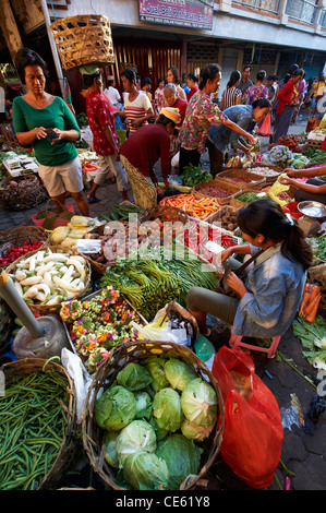 Bangles at Ubud Markets, Bali Indonesia Stock Photo
