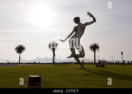"Bliss Dance" stainless steel mesh sculpture by Marco Cochrane, 2011 - Treasure Island, San Francisco, California USA Stock Photo