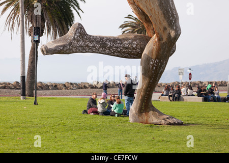 "Bliss Dance" stainless steel mesh sculpture by Marco Cochrane, 2011 - Treasure Island, San Francisco, California USA Stock Photo