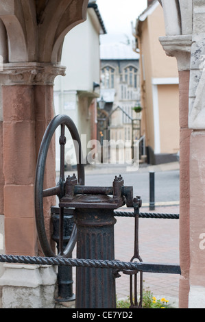 Old well in market Hill Woodbridge, Suffolk, UK Stock Photo