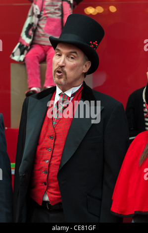 Christmas Caroling in Santa Barbara California, at Paseo Nuevo Shopping mall Stock Photo