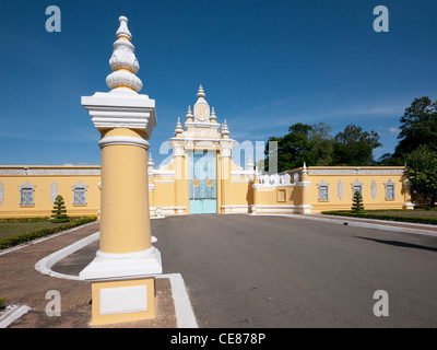 The main entrance to the Royal Palace in Phnom Penh, Cambodia, seen from the inside. Stock Photo