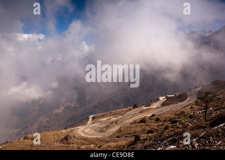 India, Arunachal Pradesh, Tawang Valley, Jang, hairpin bends on steep road to Sela Pass Stock Photo