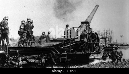 world war one big bertha German artillery guns Stock Photo
