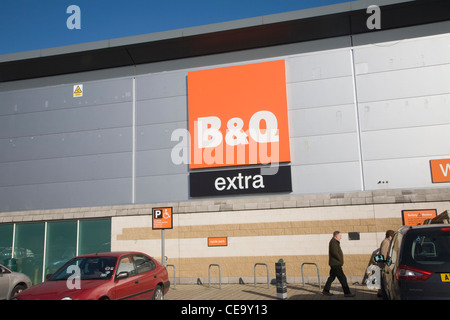 B & Q extra DIY superstore Anglia Retail park, Ipswich, England Stock ...