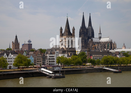 Churches Great St. Martin and Dom, Cologne, Rhineland, North Rhine-Westphalia, Germany, Europe Stock Photo