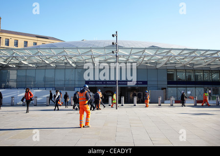 The new King's Cross station entrance (architect John McAslan and Partners) Stock Photo