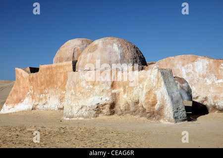 The remains of the sets from the 'Star Wars' films still stand in remote areas of the desert near Tozeur, Tunisia Stock Photo