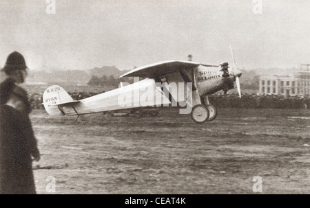 Charles Lindbergh landing at Croyden, England in 1927 in his plane Spirit of St. Louis. Stock Photo