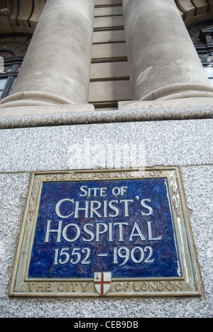 city of london blue plaque marking the 1552 to 1902 site of christ's hospital, newgate street, london, england Stock Photo