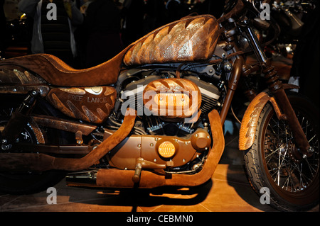 https://l450v.alamy.com/450v/cebmn0/harley-davidson-free-lance-customparis-motorcycle-show-france-cebmn0.jpg