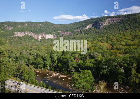 Scenic view of cliff along the Kancamagus Highway in the White Mountains, New Hampshire USA Stock Photo