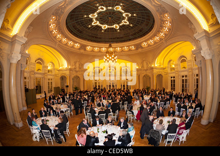 A reception in the Berlioz lounge of the Vichy Opera (Convention Centre). Réception dans le salon Berlioz de l'opéra de Vichy. Stock Photo