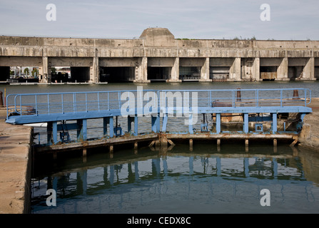 Saint-Nazaire, ehemalige deutsche U-Boot-Bunker Stock Photo