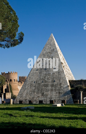 Caius Cestius's Pyramid seen from Non-Catholic Cemetery, Rome, Latium, Italy Stock Photo