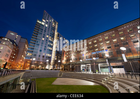 The Great Northern Warehouse on Peter Street and Deansgate in Manchester, UK, shot at night. Stock Photo