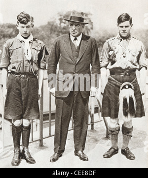 Sir Ernest Henry Shackleton seen here with the two boy scouts, Norman Mooney (left) and James William Slessor Marr (right) Stock Photo