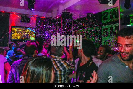 Paris gay bar hi-res stock photography and images - Alamy