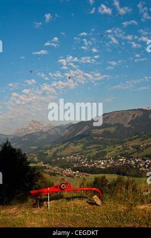 Hot air ballooning. Megève valley nr the “Flocons de Sel” hotel & restaurant. Haute-Savoie. Rhône-Alpes region. France Stock Photo