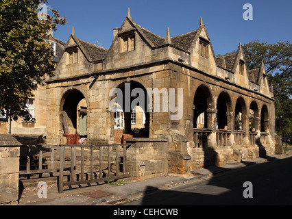 Chipping Campden Market Hall in Gloucestershire, built in 1627 to provide shelter for poultry and dairy traders Stock Photo