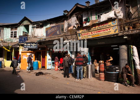 India, West Bengal, Darjeeling, Judge Bazaar, hardware stores in old wooden colonial era shops Stock Photo