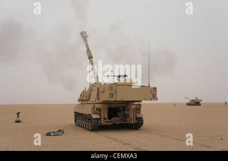 An M109A6 Paladin Fires During The 34th Infantry Division's 1-125 Field ...