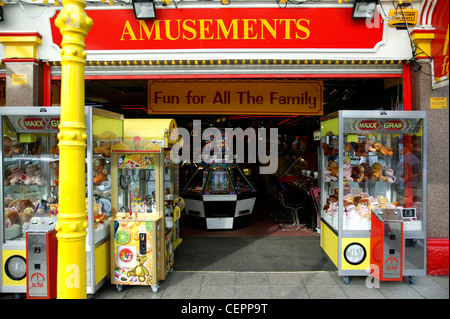 Exterior view of the frontage of an amusement arcade Stock Photo - Alamy