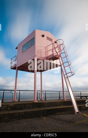 The Pink Hut at Cardiff Bay Barrage, Cardiff. South Wales, UK. It is used by local yacht clubs as a lookout and to run races. Stock Photo