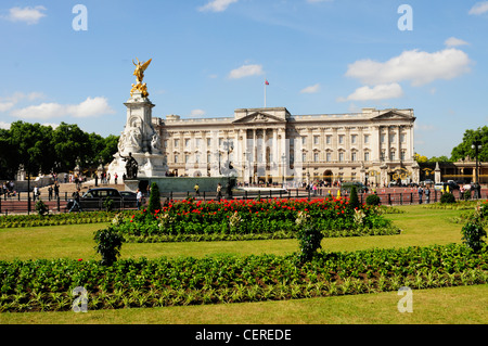 The Queen Victoria Memorial outside Buckingham Palace. Stock Photo