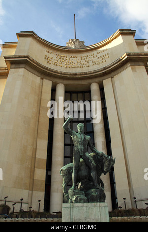 Cité de l'Architecture et du Patrimoine, Paris Wing of the Palais de Chaillot, Paris, Ile de France, France, Europe Stock Photo