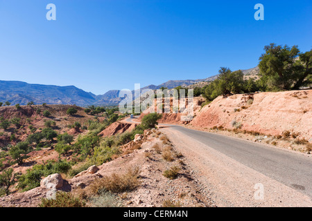 The 7002 road across the Western Atlas Mountains from Agadir to Marrakech via Immouzer des Ida Outanane, Morocco, North Africa Stock Photo