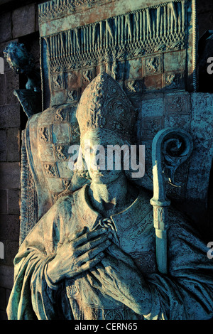 Bishop Elphinstone's Tomb, King's College, Old Aberdeen Stock Photo