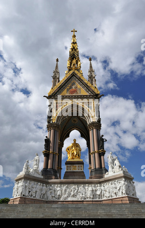 The Albert Memorial, officially titled the Prince Consort National Memorial in Kensington Gardens. It was created in memory of Q Stock Photo