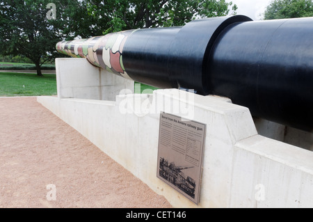 The barrel of the Amiens Rail Gun at the Australian War Museum in Canberra Stock Photo