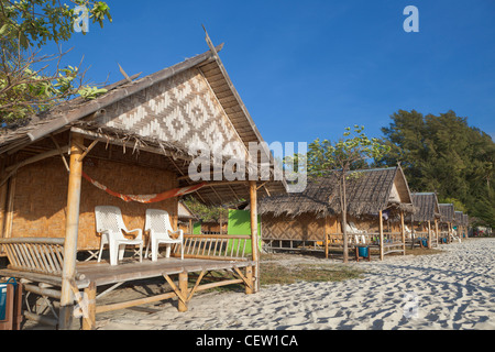 Bungalow resort on the beach of Ko Lipe island, Thailand Stock Photo