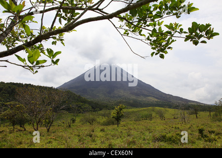 Arenal Volcano, in Spanish Volcán Arenal, near La Fortuna, Costa Rica, Central America Stock Photo