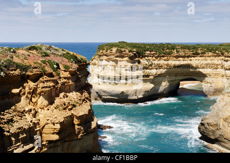 Mutton Bird Island at Loch Ard Gorge on the Great Ocean Road, Port Campbell National Park, Australia Stock Photo