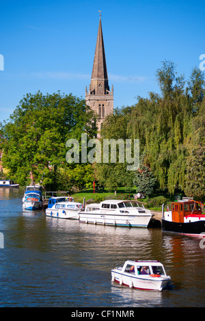St Helen's Church overlooking boats on the River Thames in summer. Stock Photo
