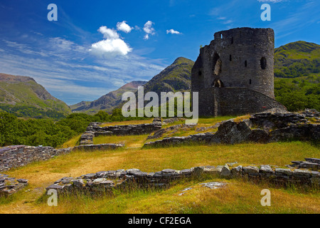 Dolbadarn Castle, a 13th century castle built by Llywelyn ap Iorwerth (Llywelyn the Great) to guard entrance to the heart of Sno Dolbadarn Castle, a 13th century castle built by Llywelyn ap Iorwerth (Llywelyn the Great) to guard entrance to the heart of Sno