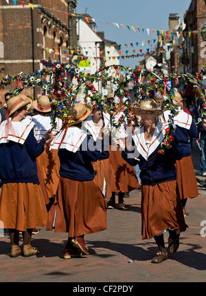 Copperfield Clog Womens' Northwest Morris Dancers performing at the annual Sweeps Festival in Rochester. Stock Photo