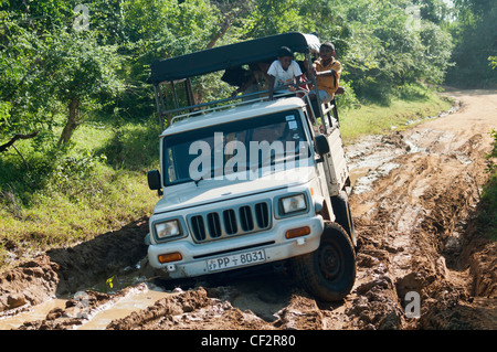 jeep stuck in the mud in Yala National Park, Sri Lanka Stock Photo