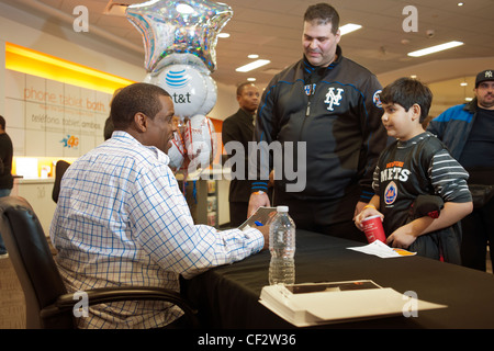 Dwight gooden new york mets hi-res stock photography and images - Alamy