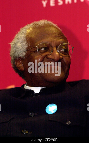 Archbishop Desmond Tutu speaks at Cardozo Law School on April 1, 2003 where he received an award from the school Stock Photo