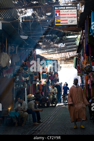 Stall holders and sellers waiting for customers at the famous Djemaa el-Fna, market in Marrakech, Morocco Stock Photo