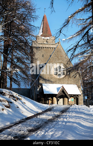 Crathie Church, also known as Crathie Kirk, has been attended by the Royal Family since 1848 due to its proximity to Balmoral Ca Stock Photo